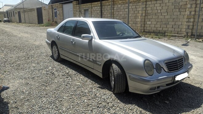Mercedes E 280 2001, 320,000 km - 2.8 l - Gəncə