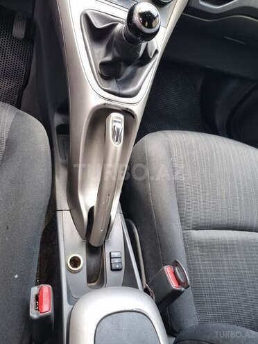 Toyota Auris 2007, 288,300 km - 1.4 l - Bakı