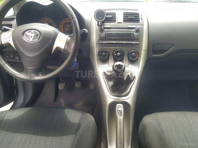 Toyota Auris 2007, 288,300 km - 1.4 l - Bakı
