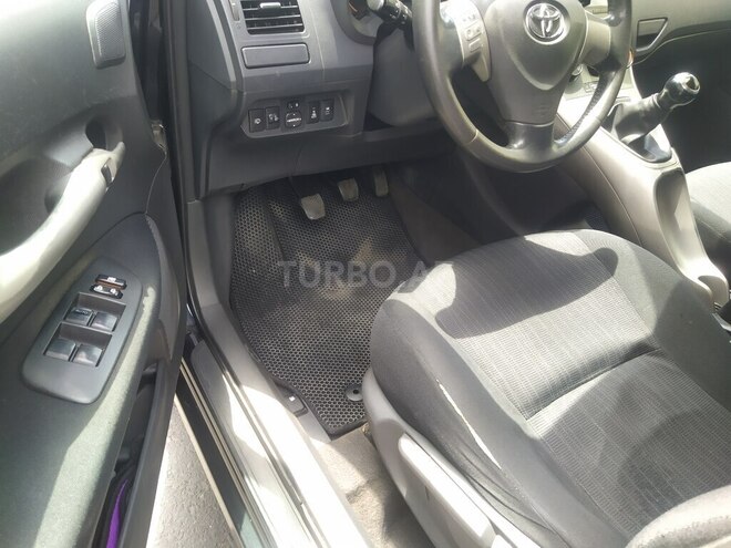 Toyota Auris 2007, 288,300 km - 1.4 l - Bakı