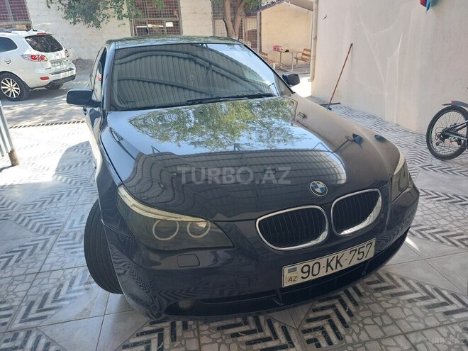 BMW 528 2004, 387,000 km - 2.5 l - Yevlax