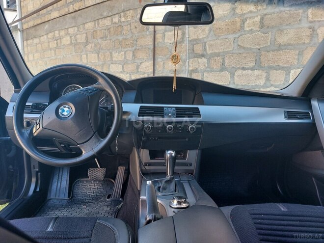 BMW 528 2004, 387,000 km - 2.5 l - Yevlax