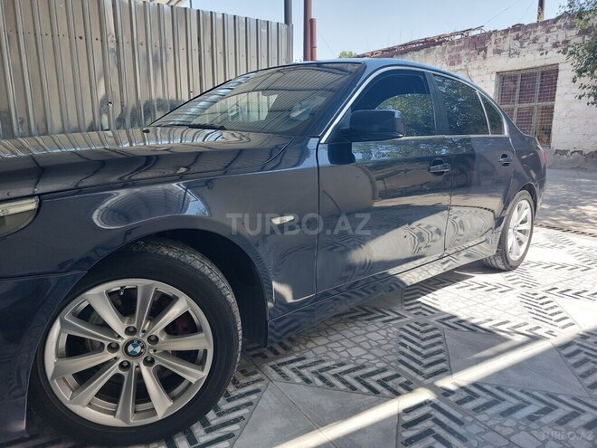 BMW 528 2004, 387,000 km - 2.5 l - Yevlax