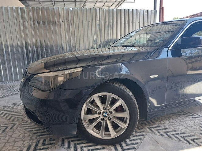 BMW 528 2004, 387,000 km - 2.5 l - Yevlax