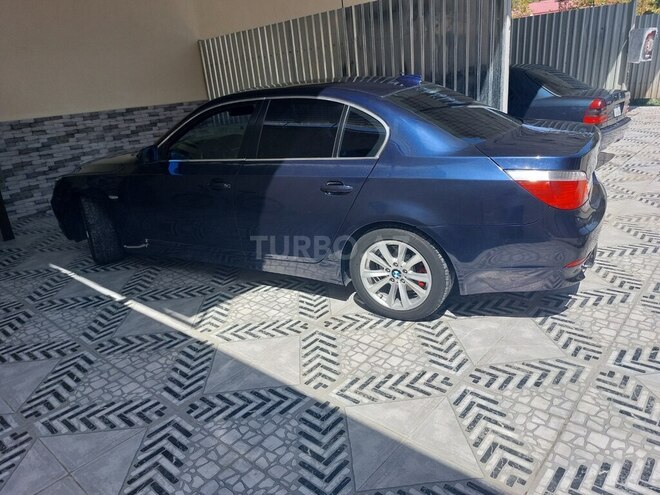 BMW 528 2004, 387,000 km - 2.5 l - Yevlax