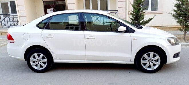 Volkswagen Polo 2013, 236,000 km - 1.6 l - Bakı
