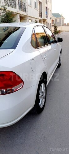 Volkswagen Polo 2013, 236,000 km - 1.6 l - Bakı