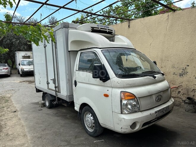Hyundai H 100 2012, 352,000 km - 2.6 л - Bakı