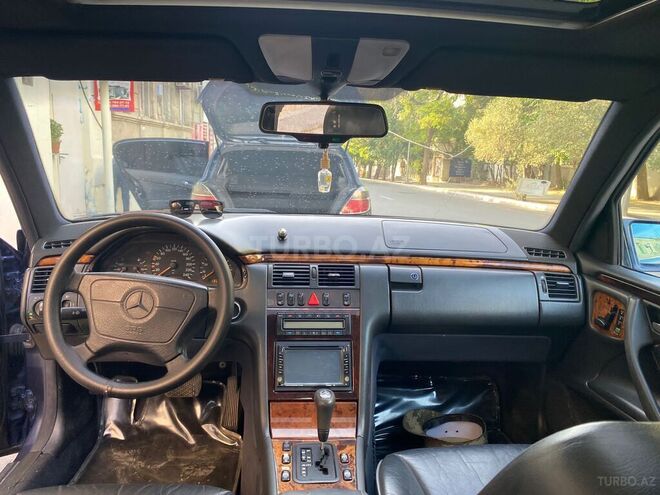 Mercedes E 230 1997, 380,000 km - 2.3 l - Bakı