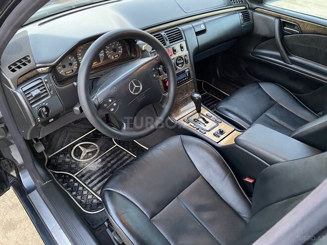 Mercedes E 240 2000, 342,121 km - 2.4 l - Xırdalan