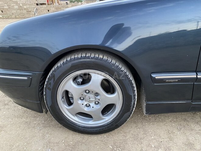 Mercedes E 240 2000, 342,121 km - 2.4 l - Xırdalan