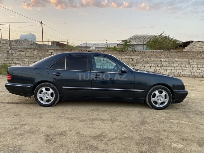 Mercedes E 240 2000, 342,121 km - 2.4 l - Xırdalan
