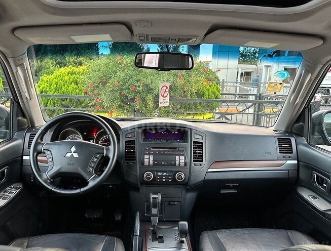 Mitsubishi Pajero 2008, 204,000 km - 3.0 l - Bakı