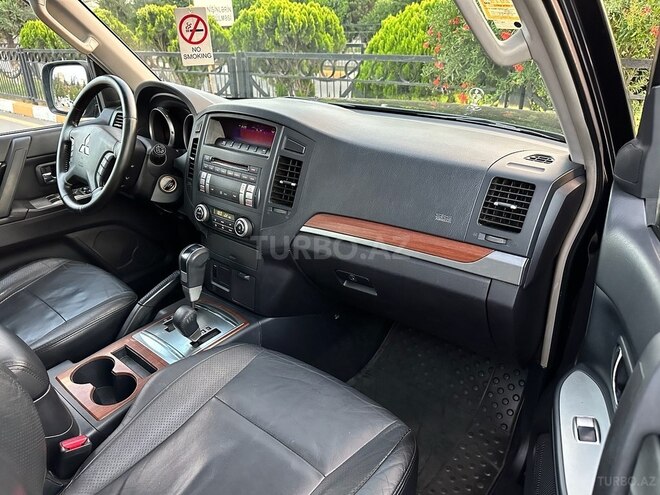 Mitsubishi Pajero 2008, 204,000 km - 3.0 l - Bakı