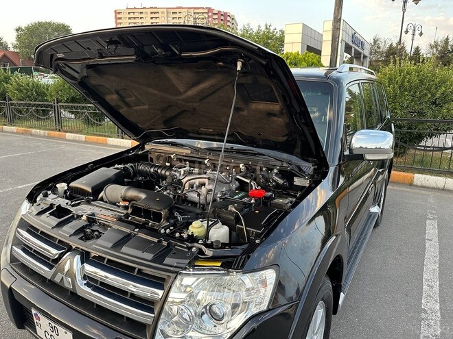 Mitsubishi Pajero 2008, 204,000 km - 3.0 l - Bakı
