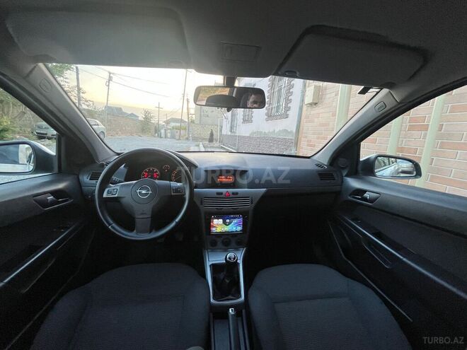 Opel Astra 2010, 149,000 km - 1.4 l - Bakı