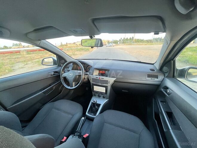 Opel Astra 2010, 149,000 km - 1.4 l - Bakı