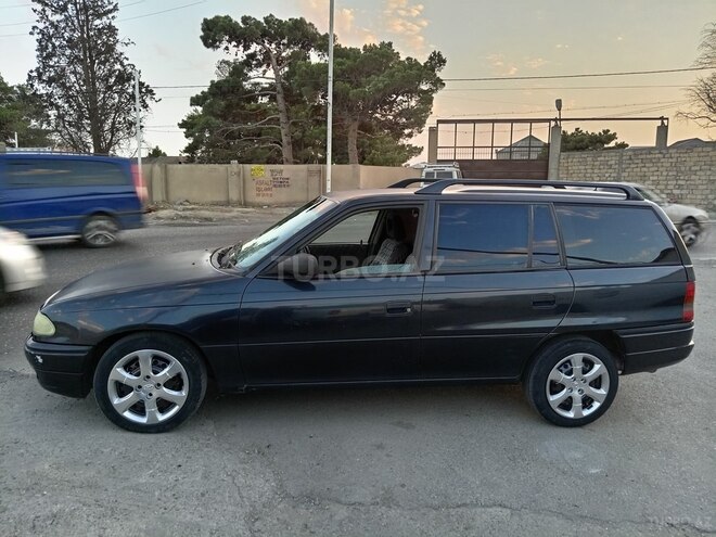 Opel Astra 1996, 150,000 km - 1.8 l - Bakı