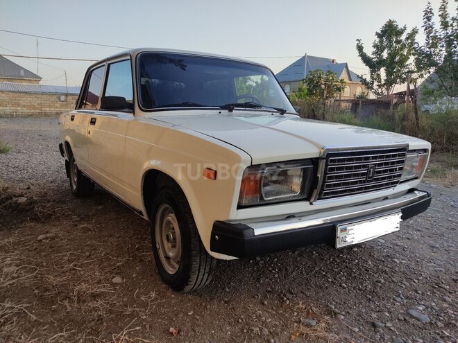LADA (VAZ) 2107 2004, 26,000 km - 1.6 l - Qusar