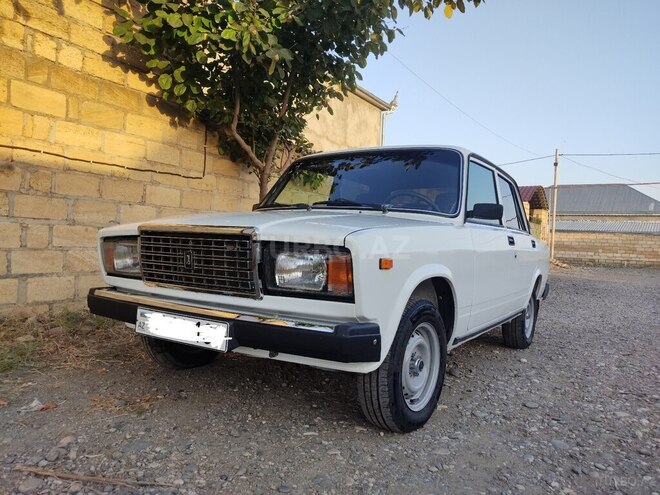 LADA (VAZ) 2107 2004, 26,000 km - 1.6 l - Qusar