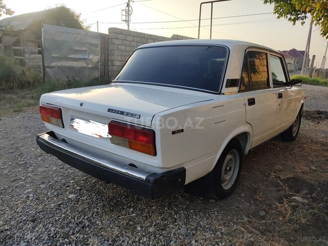 LADA (VAZ) 2107 2004, 26,000 km - 1.6 l - Qusar