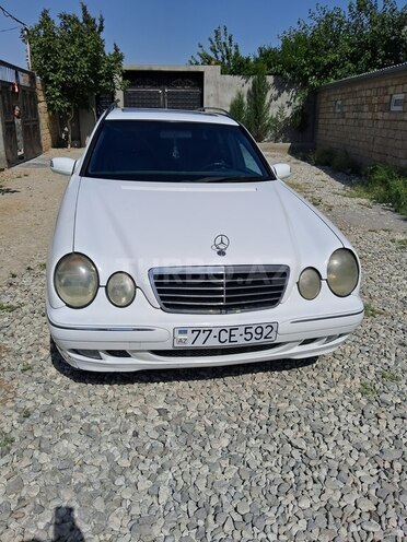 Mercedes E 220 2000, 329,400 km - 2.2 л - Bakı