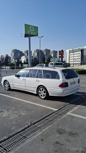 Mercedes E 220 2000, 329,400 km - 2.2 л - Bakı