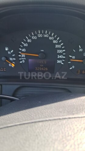 Mercedes E 220 2000, 329,400 km - 2.2 л - Bakı