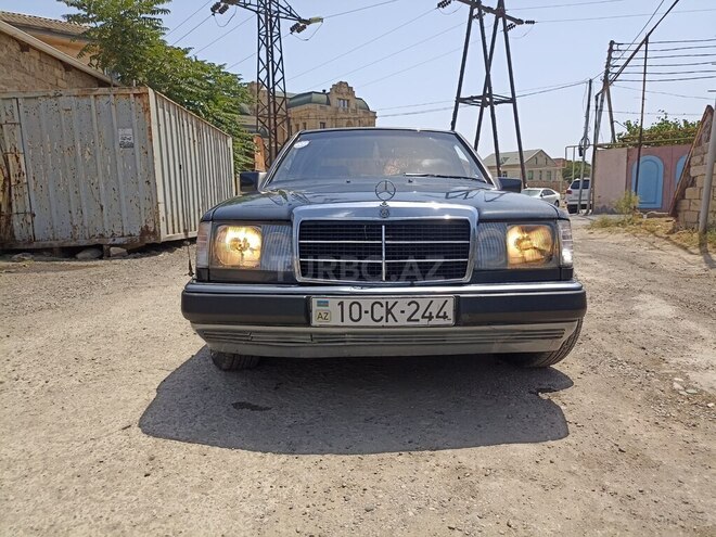 Mercedes E 220 1993, 453,000 km - 2.2 l - Bakı