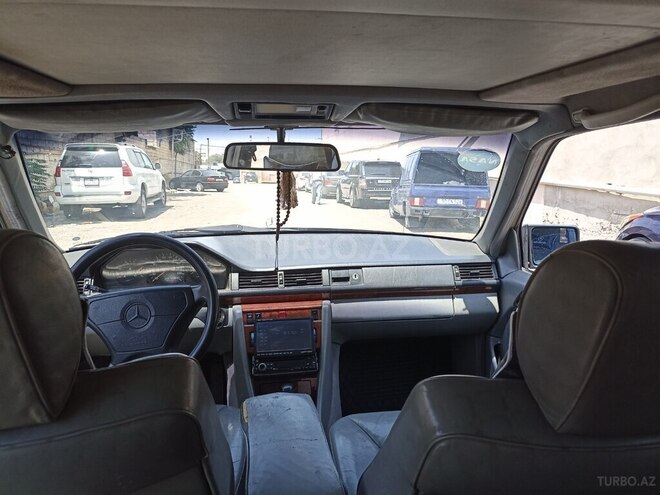 Mercedes E 220 1993, 453,000 km - 2.2 l - Bakı