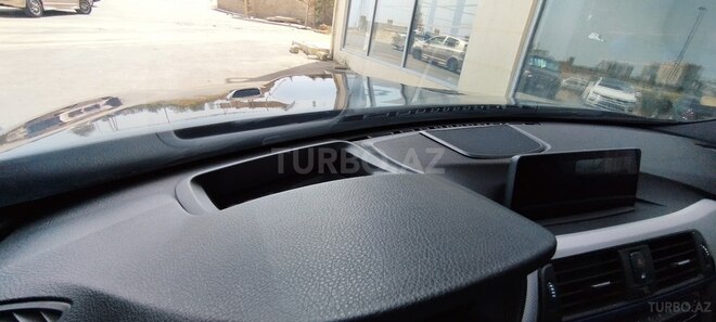 BMW 320 2017, 81,800 km - 2.0 l - Bakı