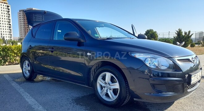Hyundai i30 2009, 182,000 km - 1.4 л - Bakı