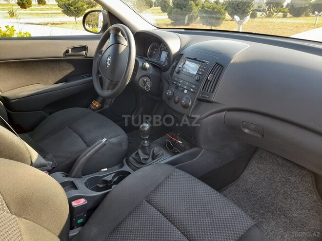 Hyundai i30 2009, 182,000 km - 1.4 л - Bakı