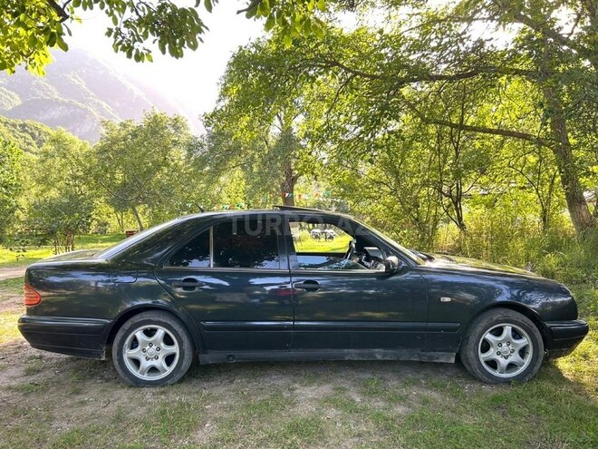 Mercedes E 300 1997, 520,000 km - 3.0 l - İsmayıllı
