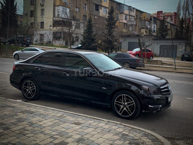 Mercedes C 250 2011, 245,000 km - 1.8 l - Bakı