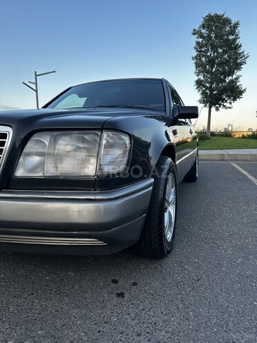 Mercedes E 300 1994, 630,000 km - 3.0 l - Bakı