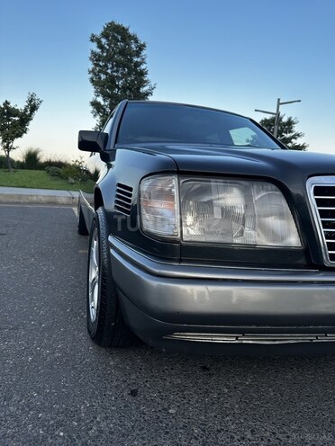 Mercedes E 300 1994, 630,000 km - 3.0 l - Bakı