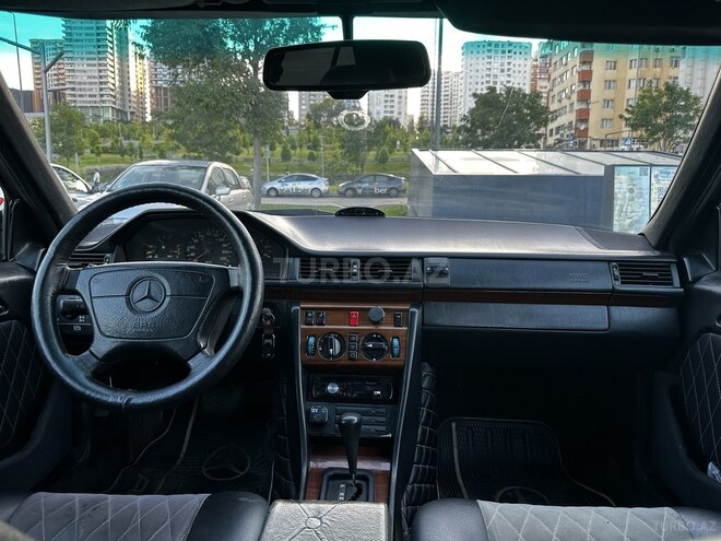 Mercedes E 300 1994, 630,000 km - 3.0 l - Bakı