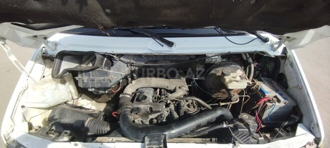 Mercedes Sprinter 412 2000, 954,624 km - 2.9 l - Neftçala