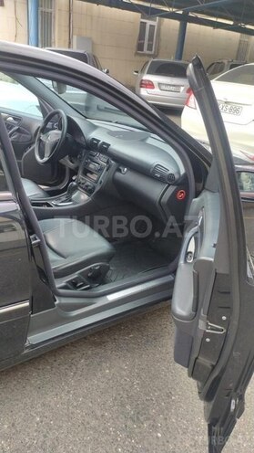 Mercedes C 240 2003, 260,000 km - 2.6 l - Bakı