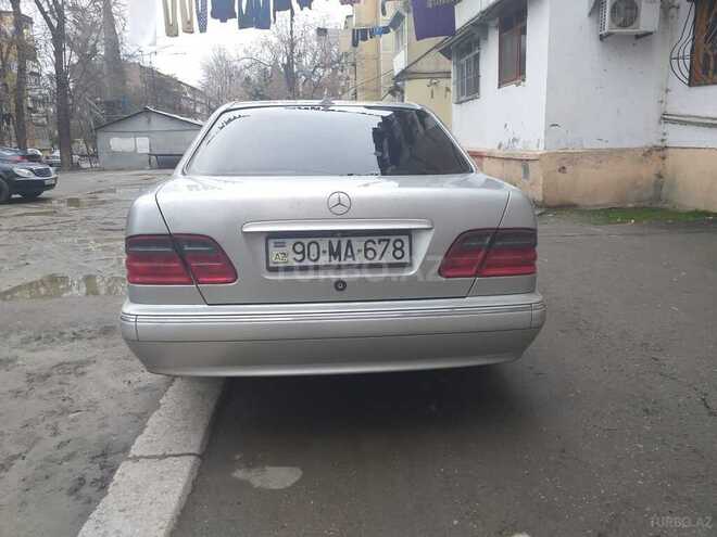 Mercedes E 240 2000, 291,000 km - 2.4 л - Mingəçevir