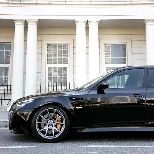 BMW M5 2005, 154,000 km - 5.0 l - Bakı