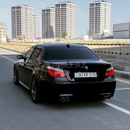 BMW M5 2005, 154,000 km - 5.0 l - Bakı