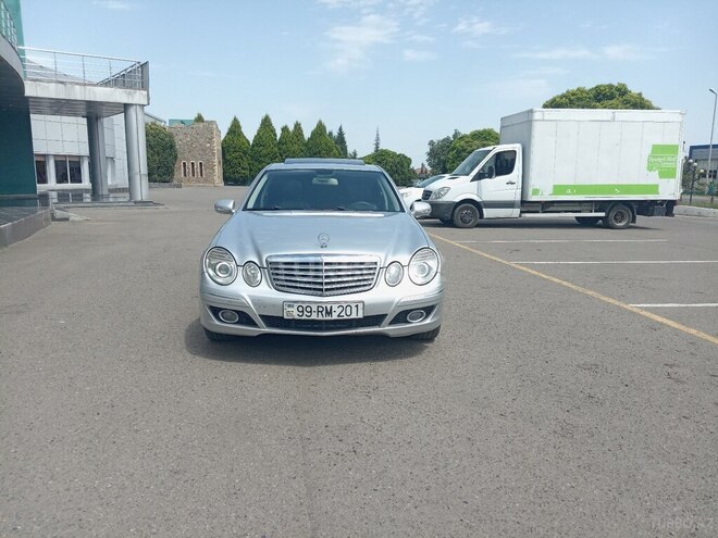 Mercedes E 220 2006, 320,000 km - 2.2 l - Qazax