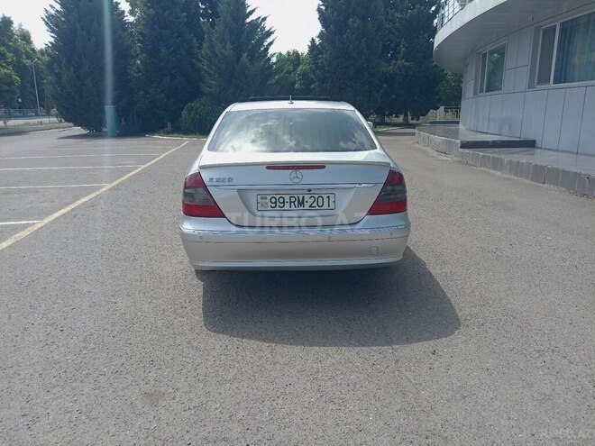 Mercedes E 220 2006, 320,000 km - 2.2 l - Qazax