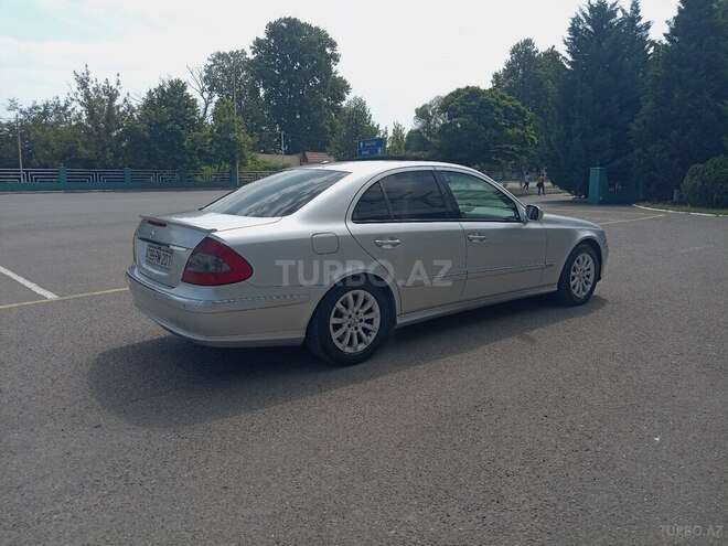Mercedes E 220 2006, 320,000 km - 2.2 l - Qazax