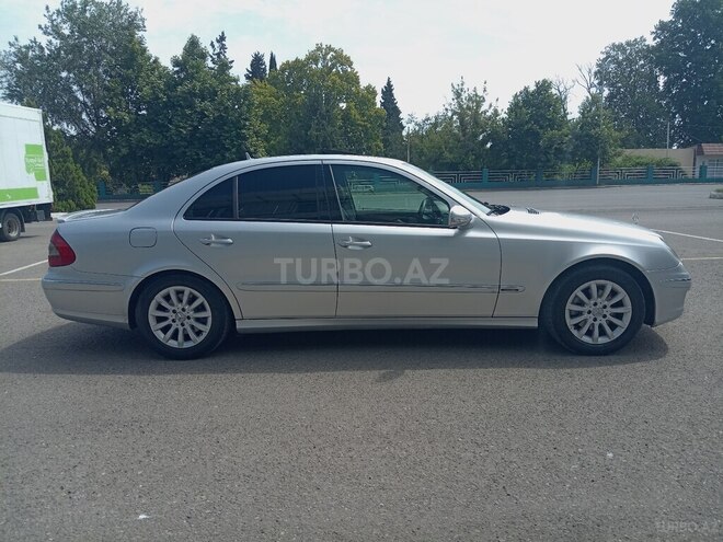 Mercedes E 220 2006, 320,000 km - 2.2 l - Qazax