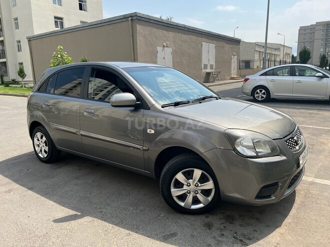 Kia Rio 2010, 313,000 km - 1.5 l - Gəncə