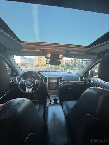 Jeep Grand Cherokee 2011, 240,000 km - 3.6 л - Bakı
