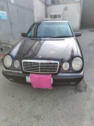 Mercedes E 240 1997, 338,000 km - 2.4 л - Bakı